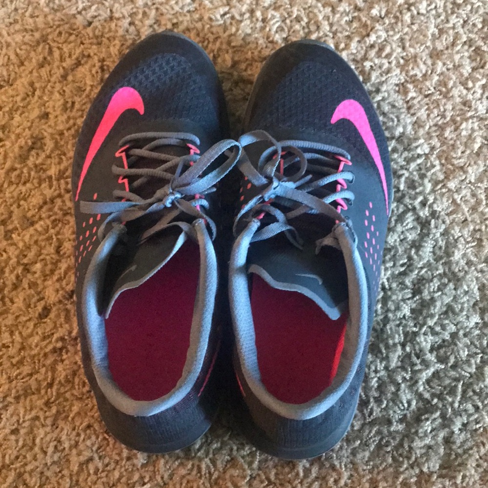 Nike Tennis Shoes Pink Grey